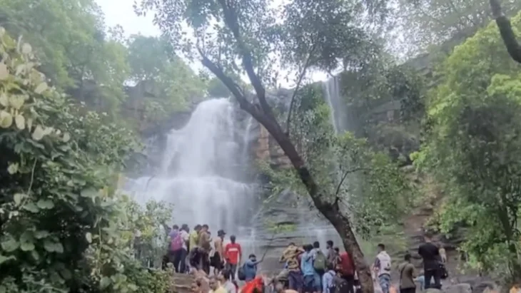 Chingra Pagar Waterfall Gariaband