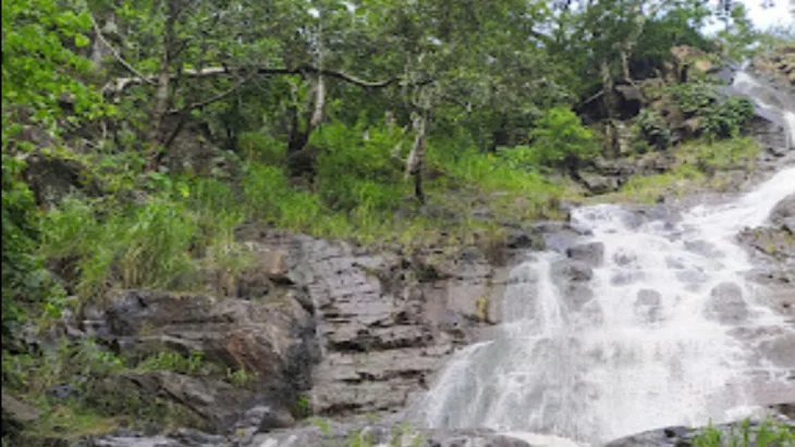 Chuna Gota Waterfall