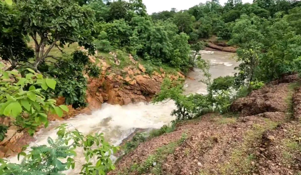 Nathela Waterfall Photos