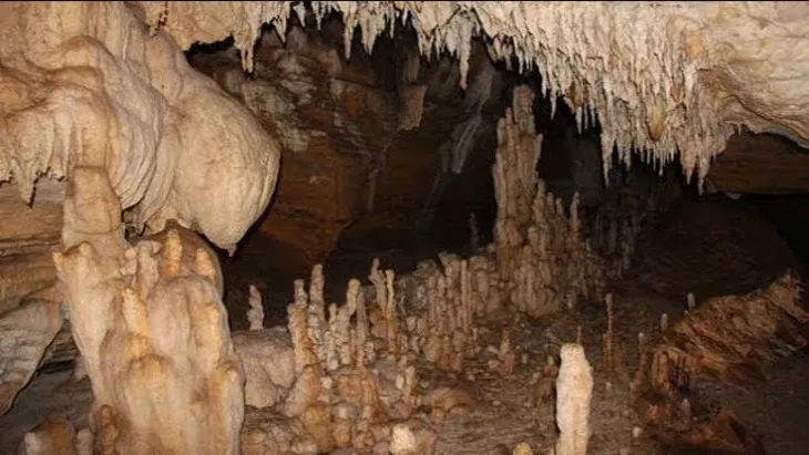 Kotumsar Cave Photos