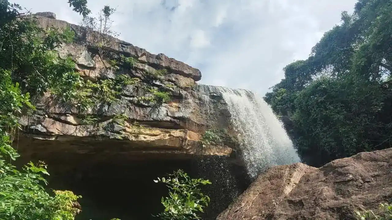 Muttekhadka Waterfall