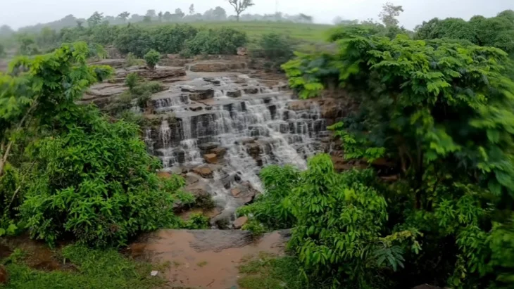 Mandwa Waterfall